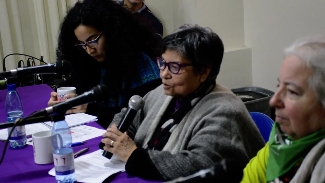 rancisca Rodríguez (Anamuri-Chile) presenta el libro “Las Revoluciones de Berta” en Chile