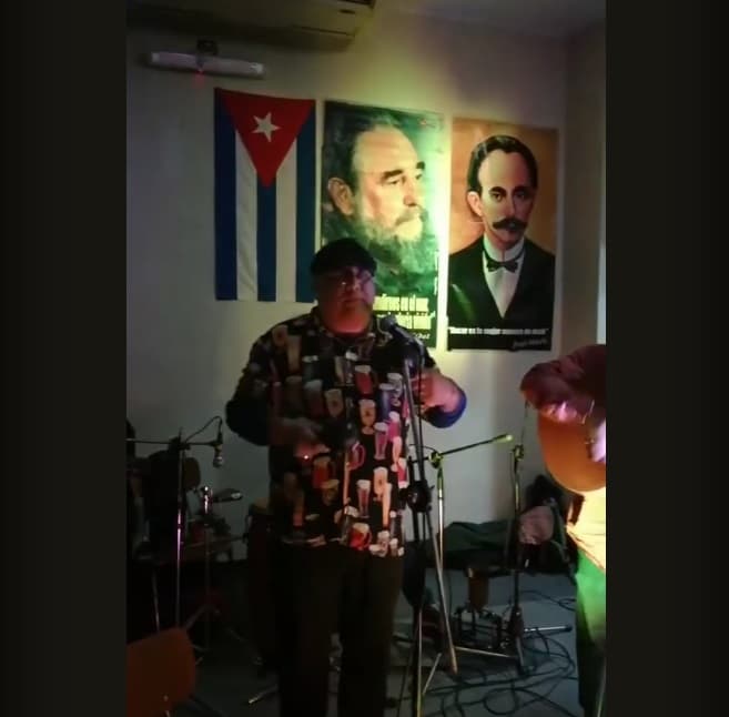 Grupo “Son de la esquina” en el Peñascazo de Solidaridad con Cuba. Concepción-Chile